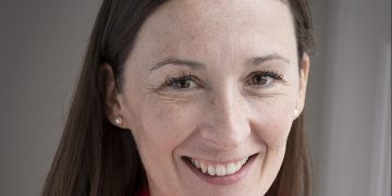 Health insurance sector urged not to forget about career break professionals