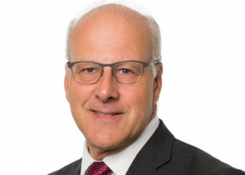 FCA chairman Randell to step down a year early