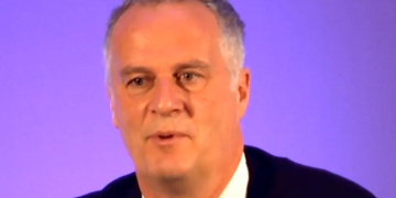 Occupational medics slam government for unsafe pregnant worker advice, failing to address sick pay and lack of Covid leadership