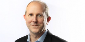 Richard Lloyd starts work as FCA interim chairman