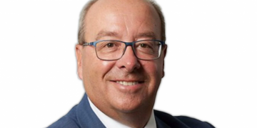 Axa UK appoints non-exec director to succeed Wheway as chairman