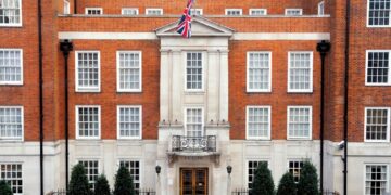 Bupa and London Clinic combine for prostate cancer specialist centre