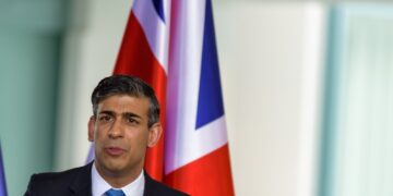 Tory manifesto pledges 120,000 more NHS staff with increased healthcare spending