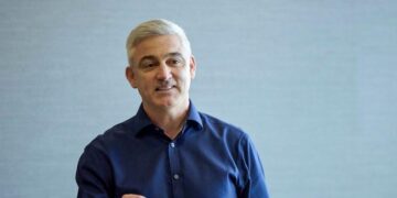 HSBC Life UK promotes Waters to head of protection distribution