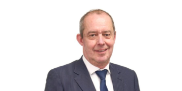 Axa Health’s Fergus Craig retiring after 30 years as Ali Hasan joins from Vitality