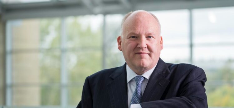 Royal London chairman steps down – updated