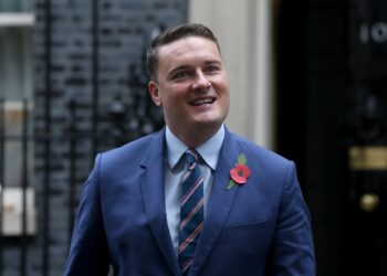 Streeting unveils sweeping NHS performance review and defends Budget tax rises as ‘healthy businesses depend on healthy workforces’