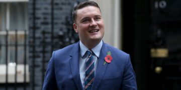 Streeting unveils sweeping NHS performance review and defends Budget tax rises as ‘healthy businesses depend on healthy workforces’