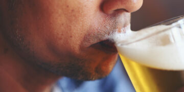 Obesity and poor mental health on the rise as binge drinking declines – Vitality