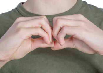 SM Advice launches BSL translated social media service for deaf community