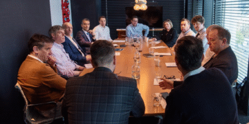 Insurer technology roundtable: Health and protection sector divided on AI’s role 