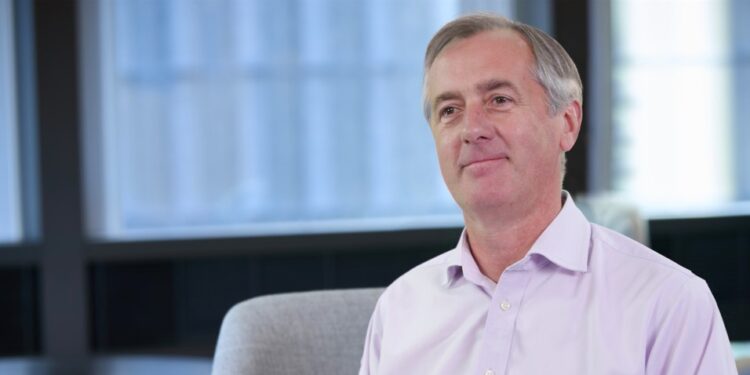 Dr Wright waves goodbye to Aviva after 27 years in UK health insurance