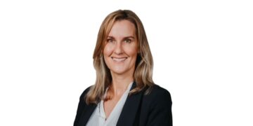 Axa Health promotes Morris to large corporate distribution director