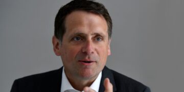 Royal London protection sales surge backed by HNW and ‘buoyant’ market