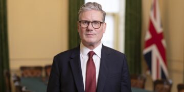 Starmer resigns as PM with ex-health secretary Streeting backing Burnham
